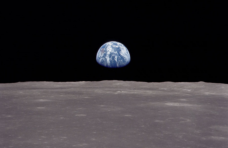 Illustration for article titled How Could We Destroy the Moon?